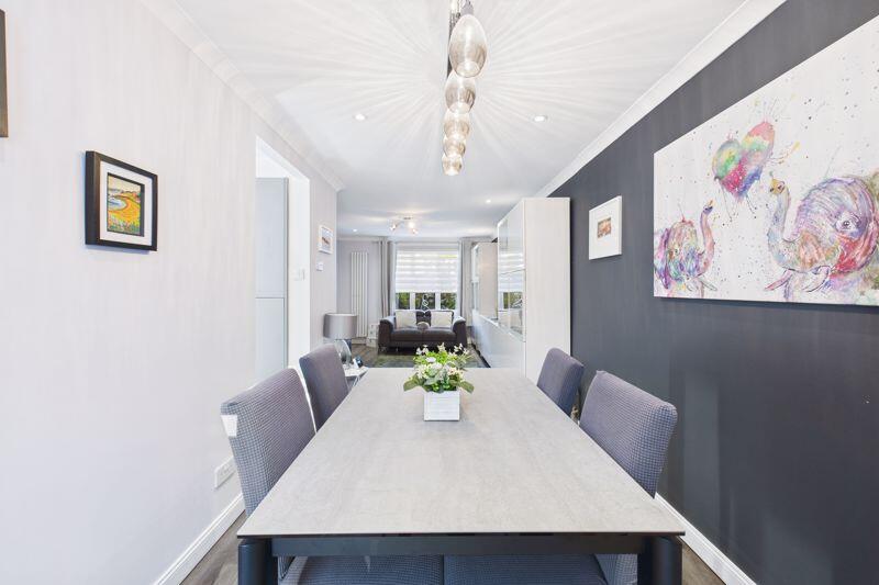 Lounge/Dining Area Angle 4