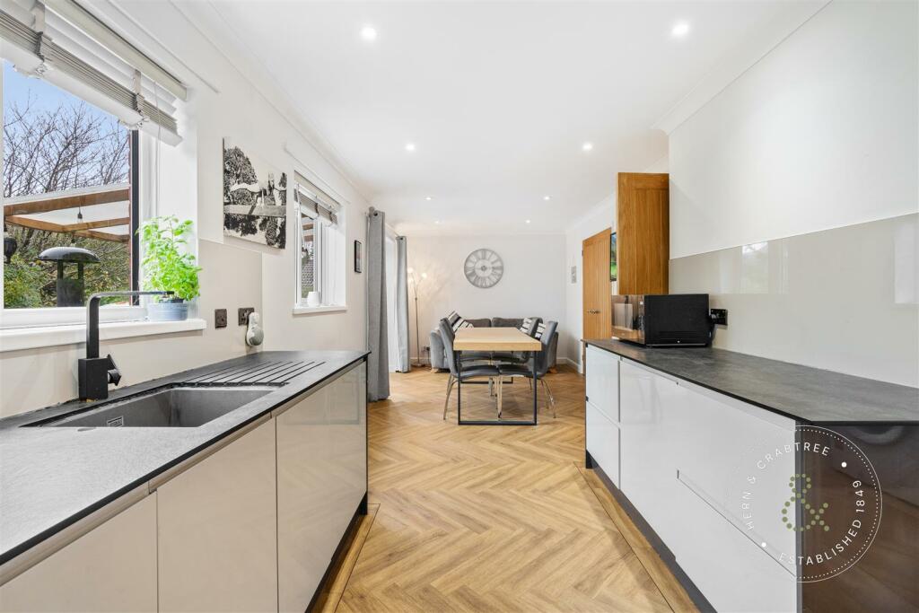 Acorn Grove, Pontprennau, Hern Crabtree (7).jpg