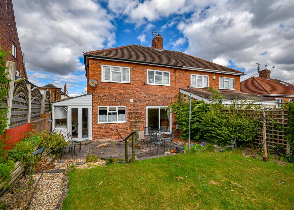 33 Springhill Lane-External.jpg