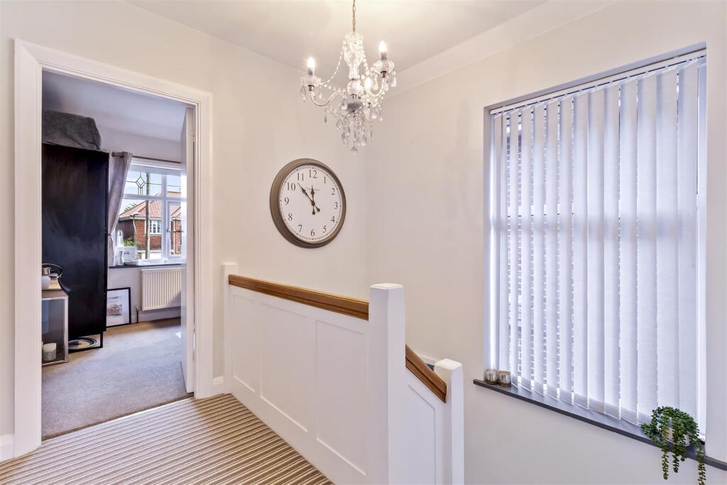 St Marys Close,89-025.JPG