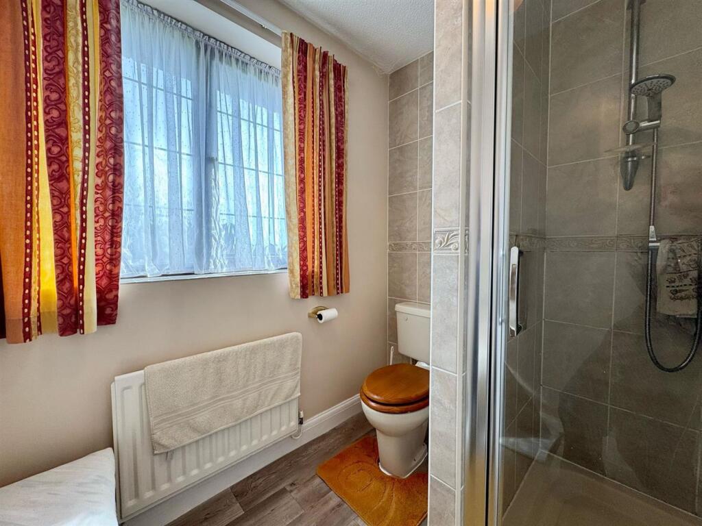 Ensuite.jpg