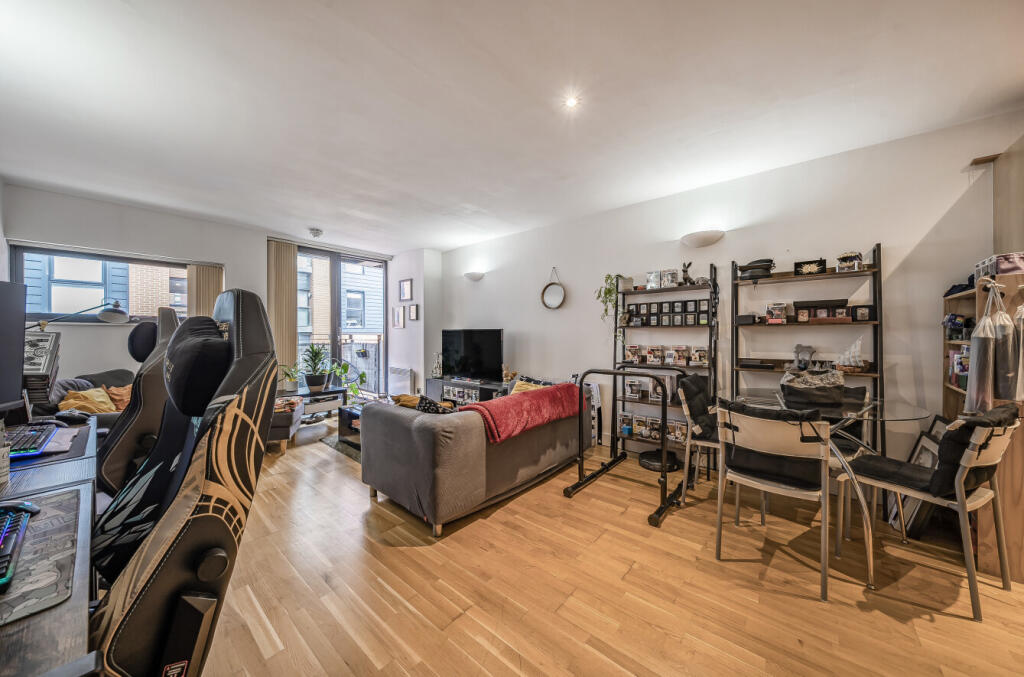 1357773-14-68cbf7...