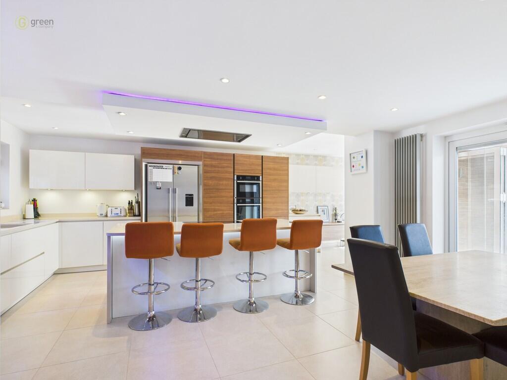 CAM03830G0-PR0139...