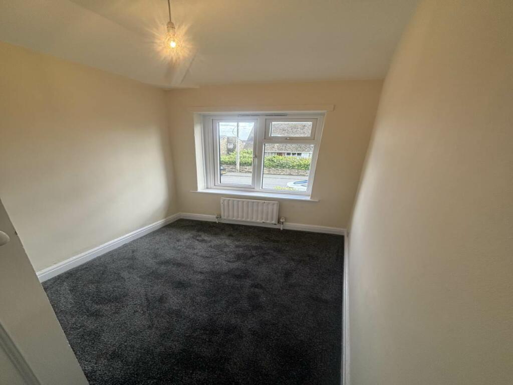 68Harbour Road - bed