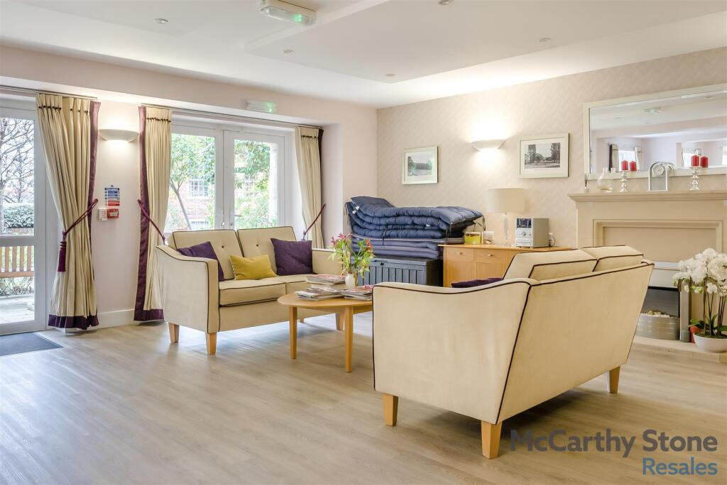 8671546-interior15.jpg