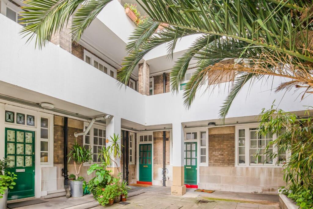Flat_9__Edric_House__Page_Street-23.jpg