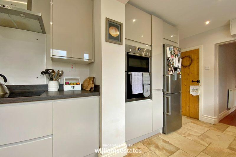 Kitchen/Breakf...