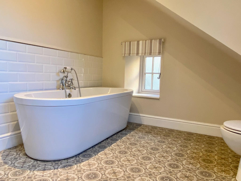 Stand Alone Bath