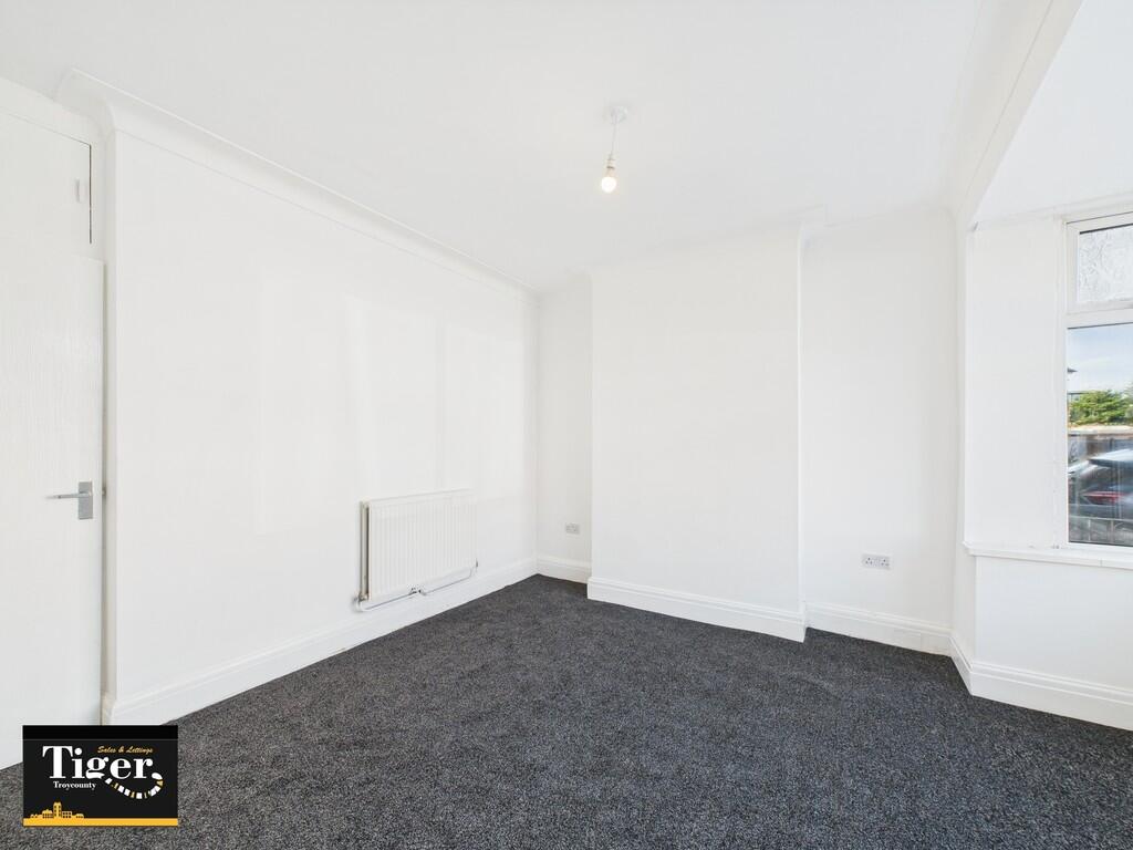 CAM02176G0-PR0503...