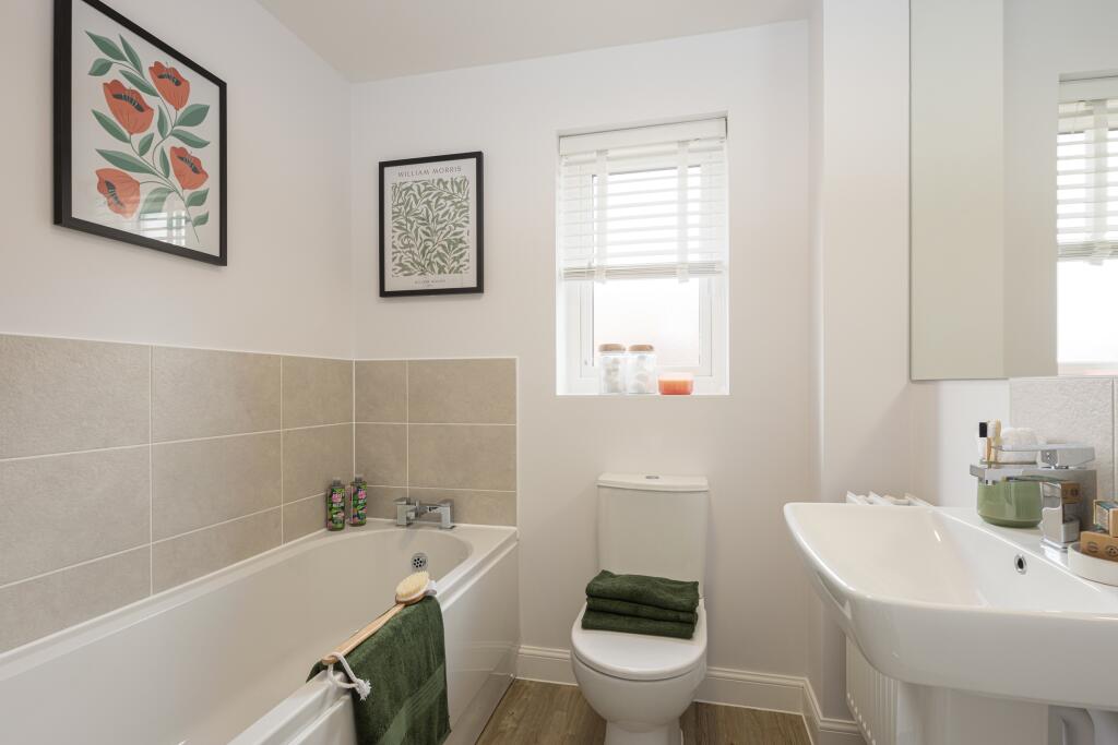 Bathroom in the 4 bedroom Kingsley