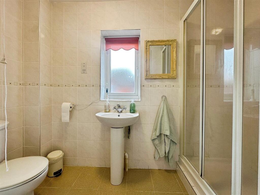 4f265330--42F9-9988-54EE899AED18-29618-0000290CA82