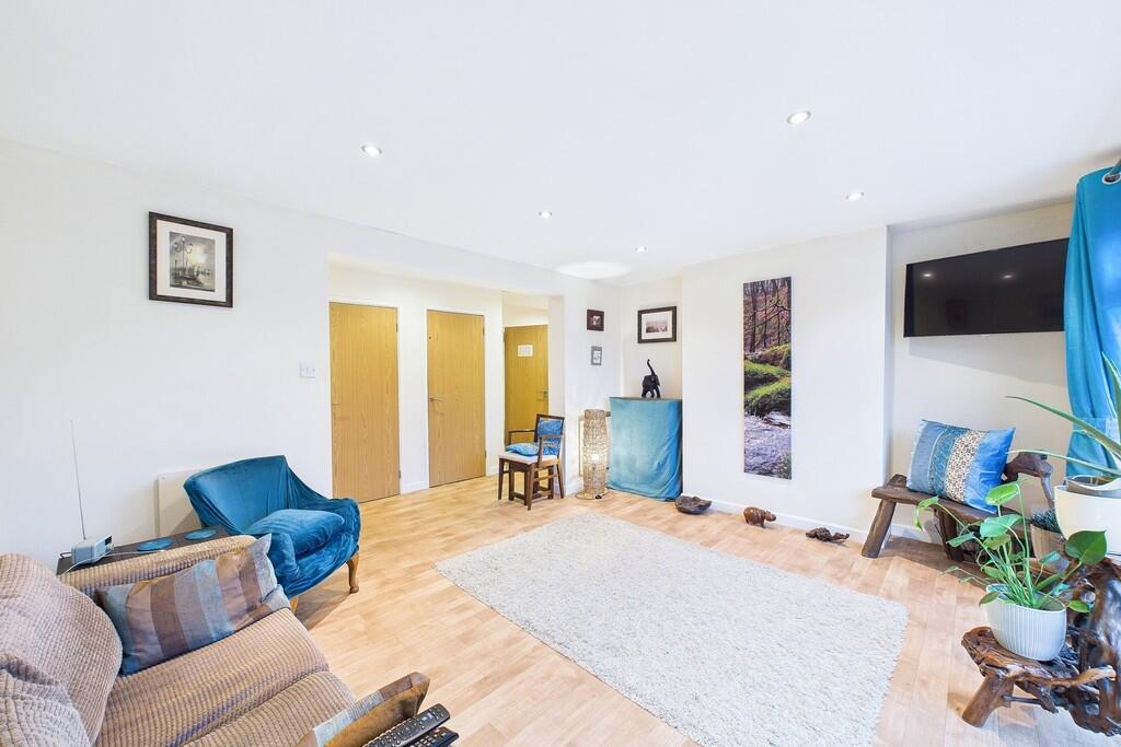 CAM03416G0-PR0121...