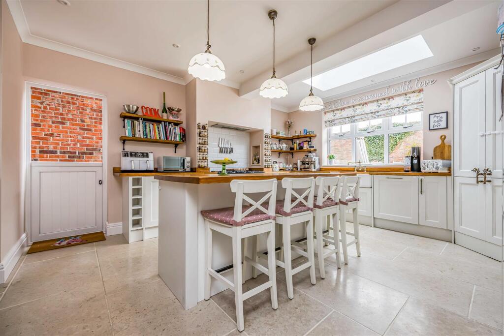 84 Northern Parade, Portsmouth-Small-PorticoMarket