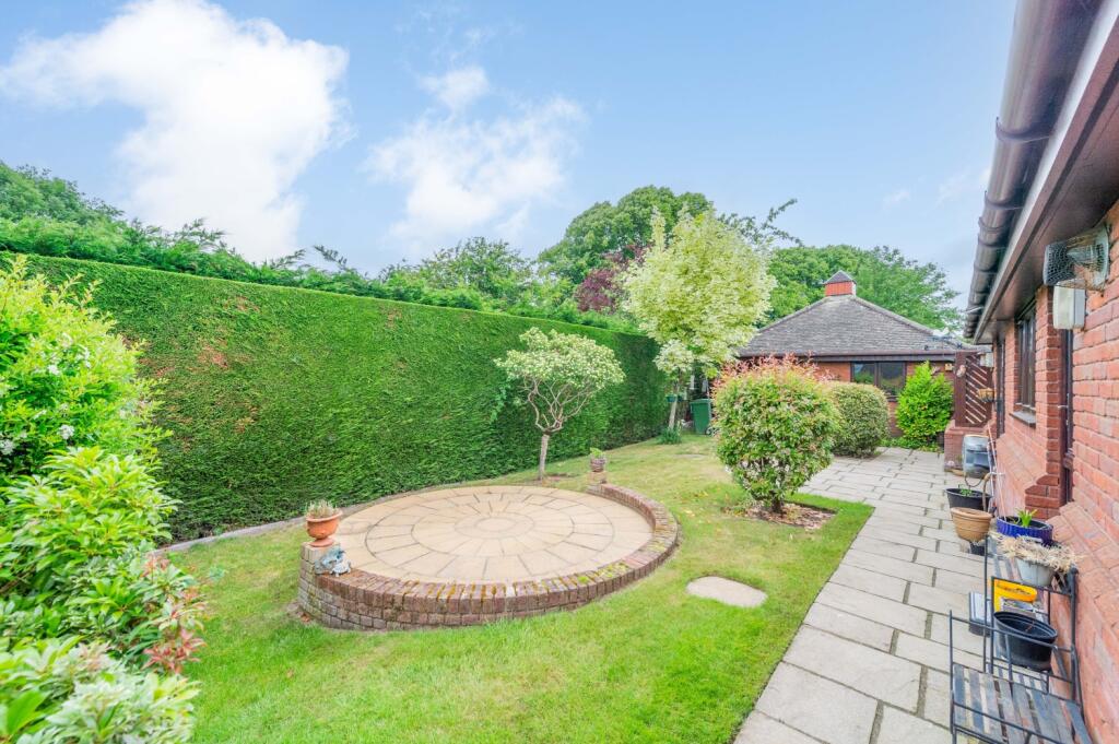 Back Garden.. EmilyDimelowEwemoveWhitchurchandNant