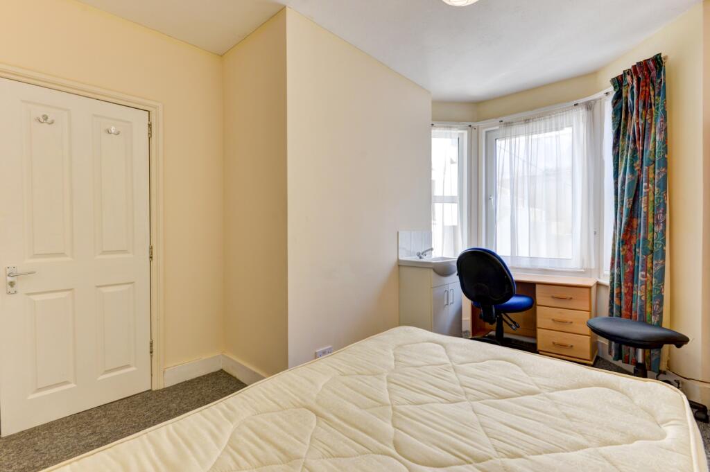 BED 1 (2)