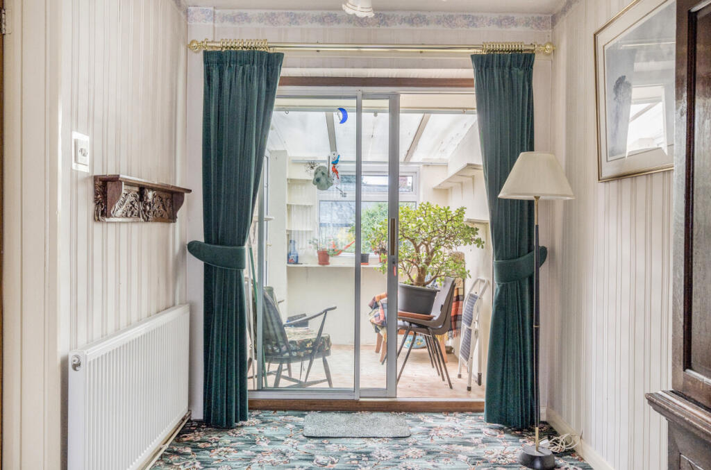 1331557-6-6889fec...