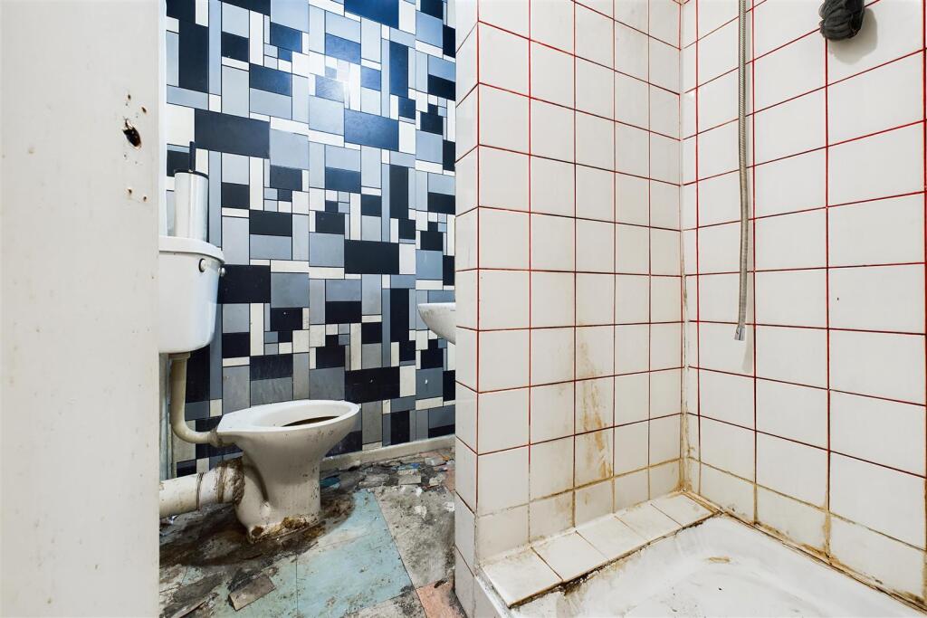 3 - 5 Hinton Road, Greenbank, Bristol BS5 6HA |Fre