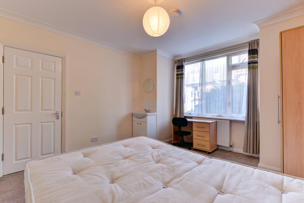 46 Hartington Road Bedroom 1 (2)