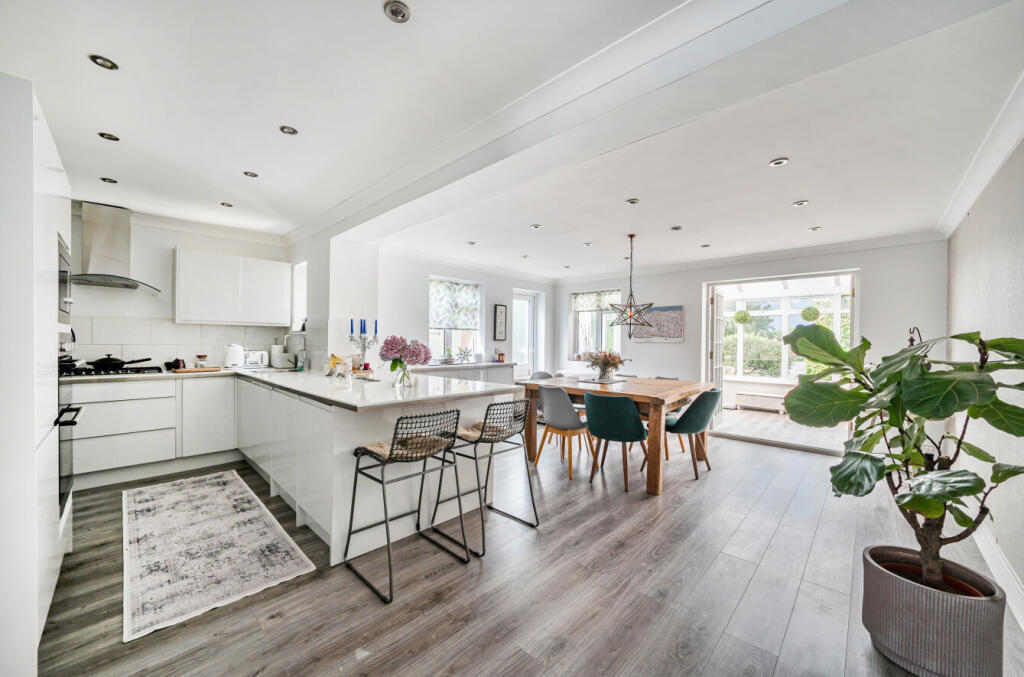 1324869-19-68790f...