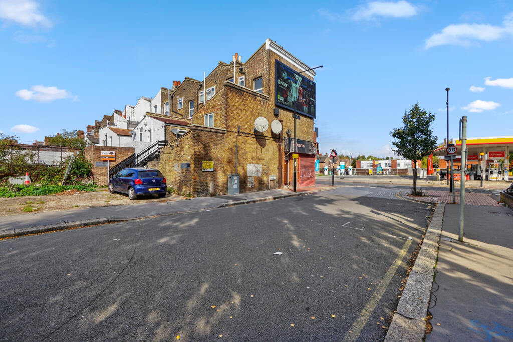 Flat 1, 110 Portland Road, South Norwood London, SE25 4PJ