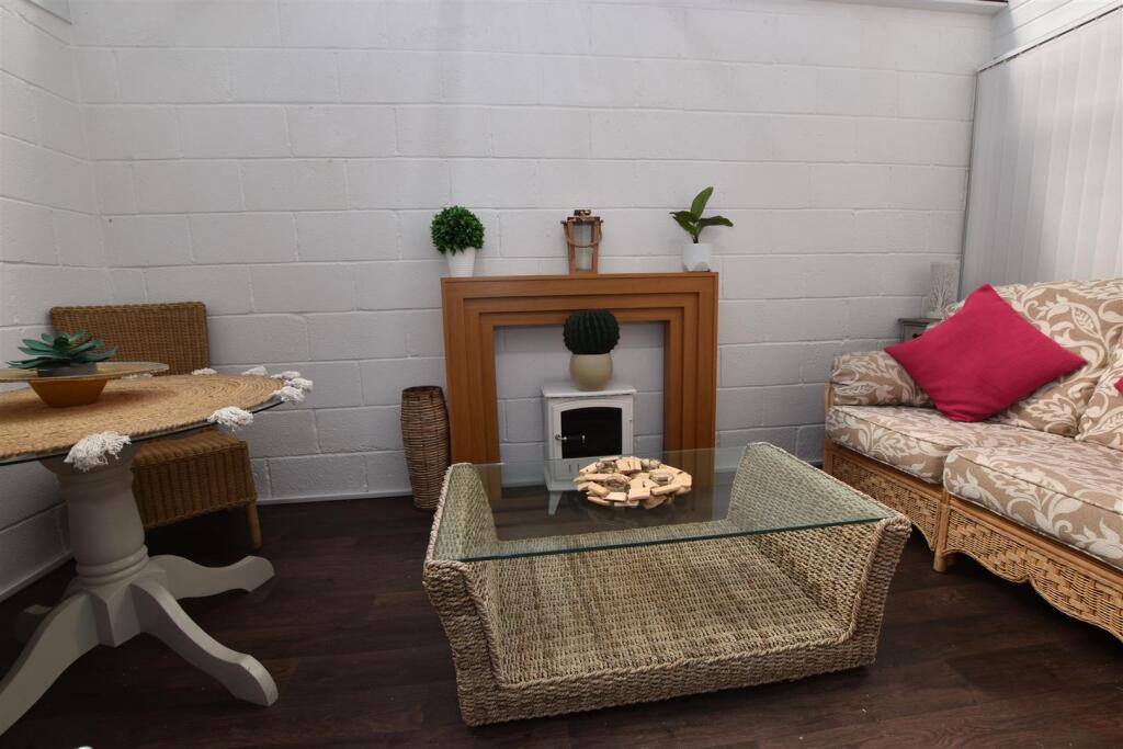 Zen Room - internal image.JPG