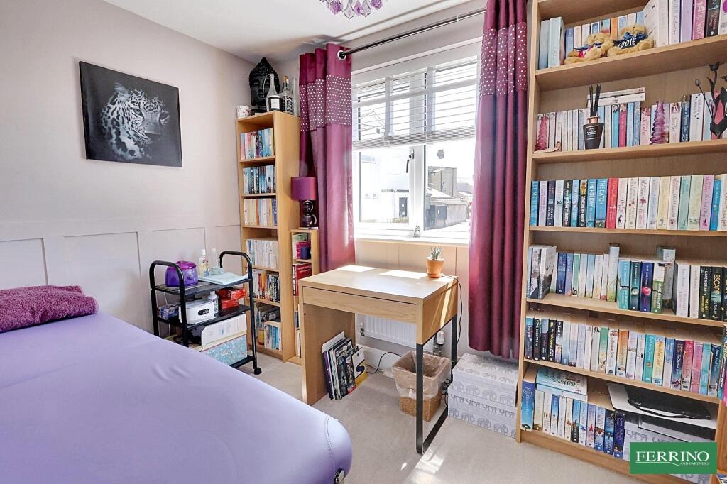 Bedroom 4 / Study