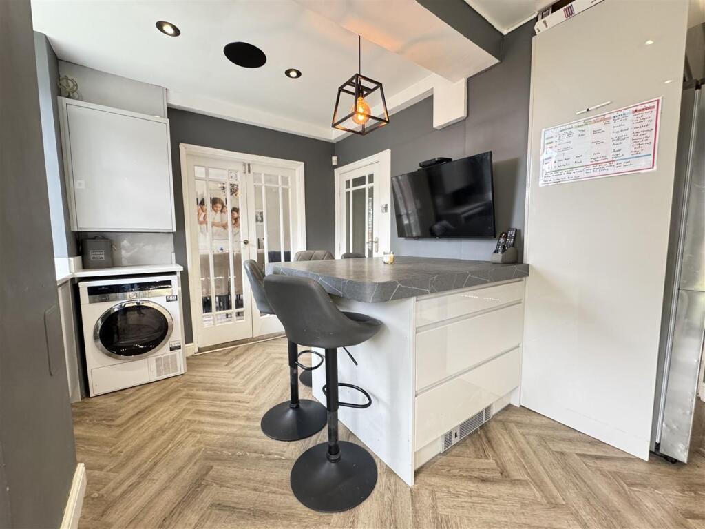 IMG_9851 (Large).JPG