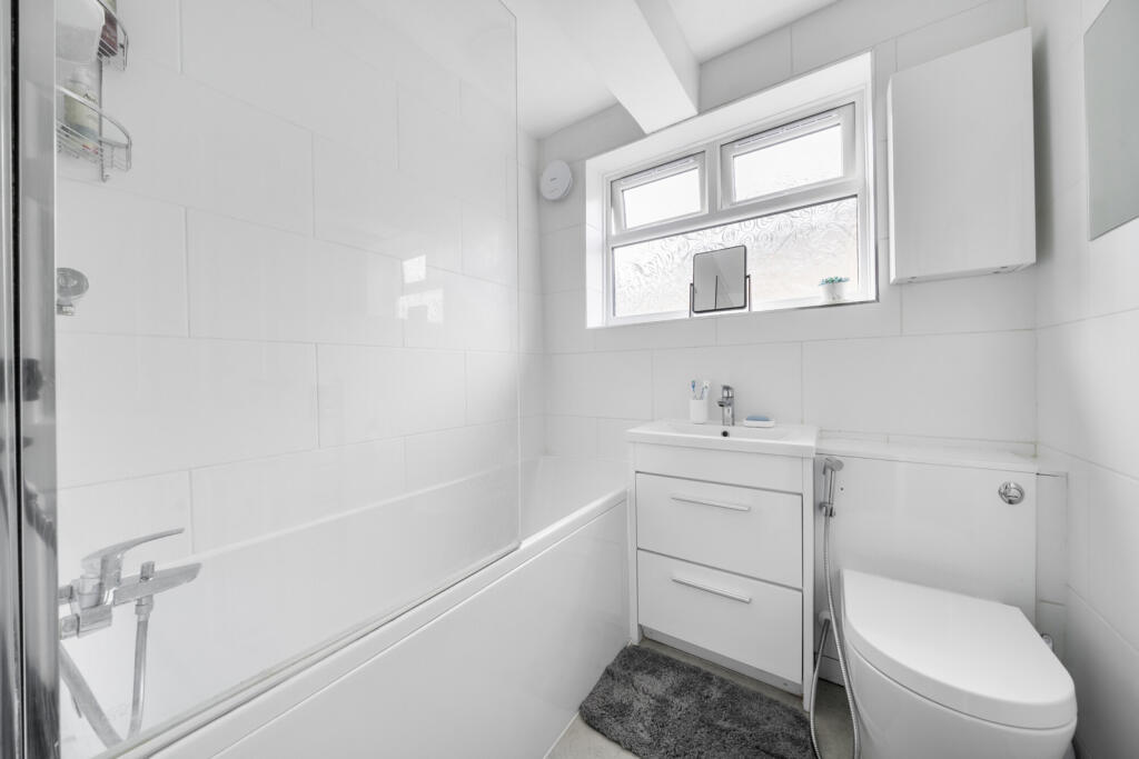 1309521-8-6847f9d...