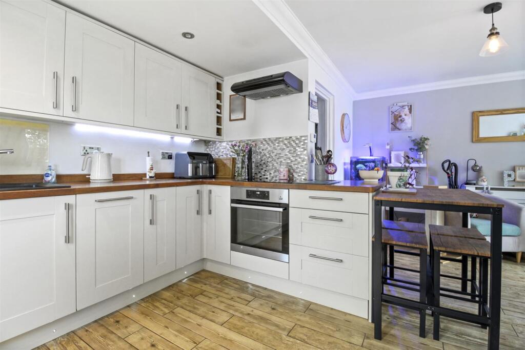 Bulkington Avenue, 41_12.JPG