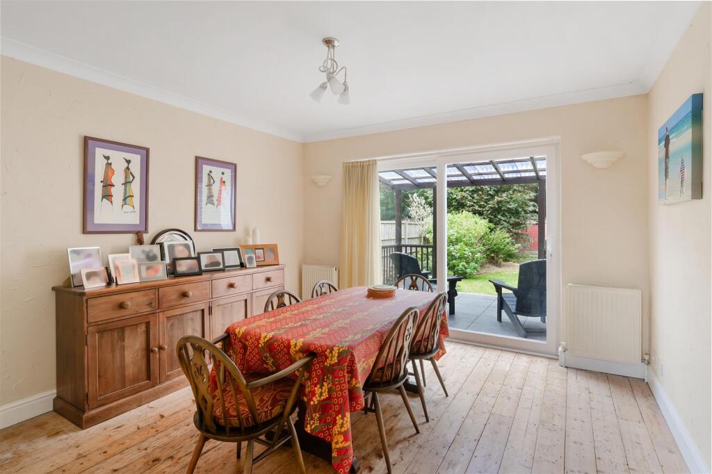 NUTFIELD ROAD (12).jpg