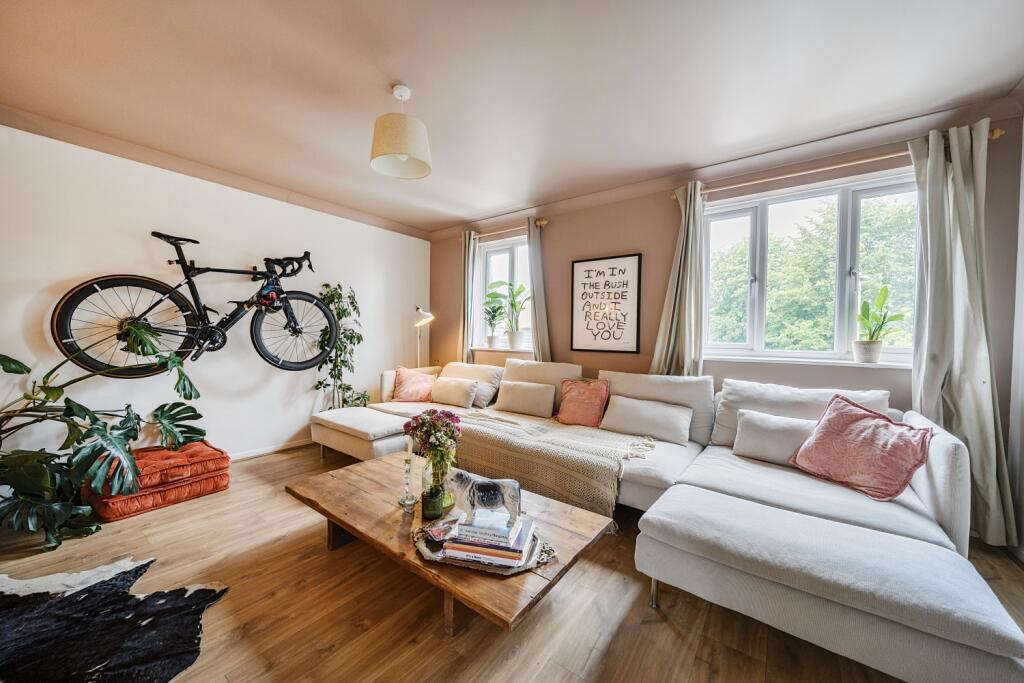 1300916-18-6841cab023752