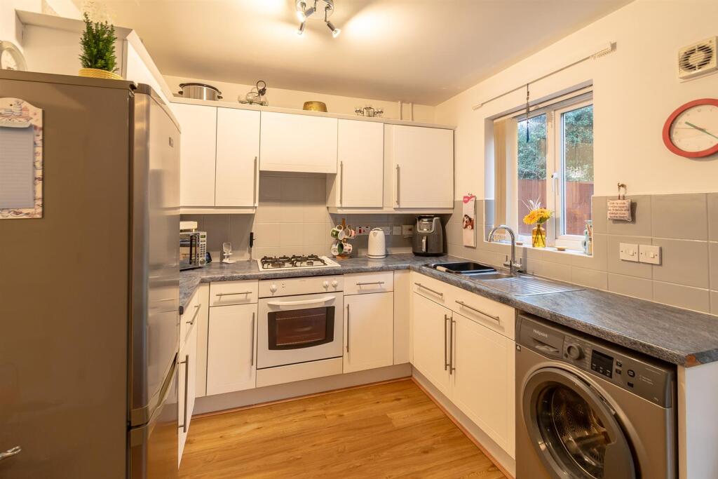 Kitchen / Dining