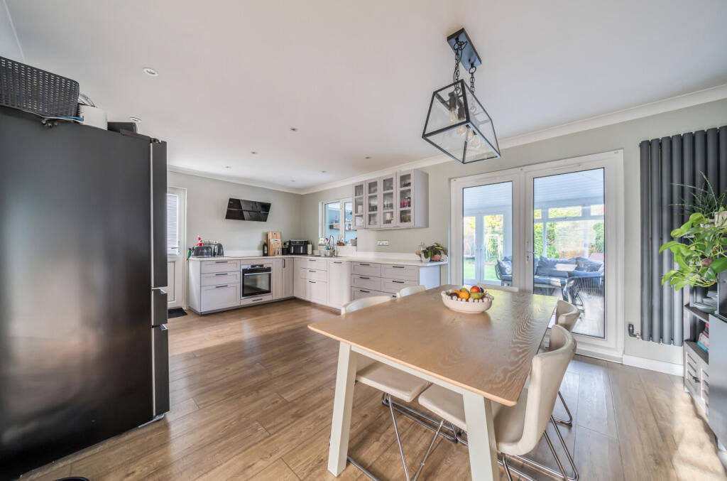 1388775-8-6939752...