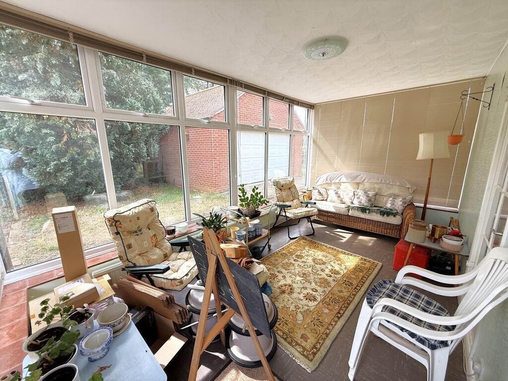 GARDEN ROOM