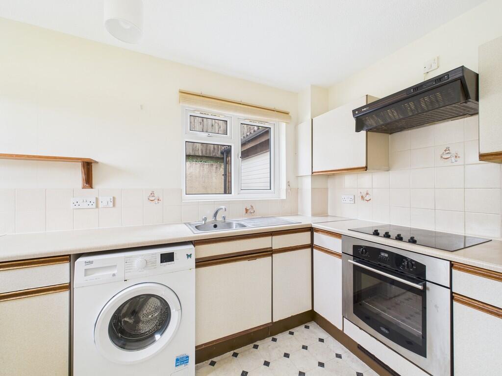 CAM02089G0-PR0576...