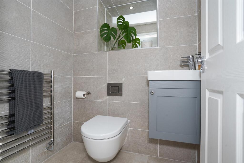 10 Alderman Way (21).jpg