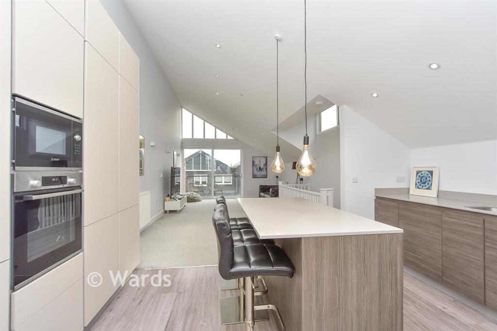 Kitchen/Breakfast Area