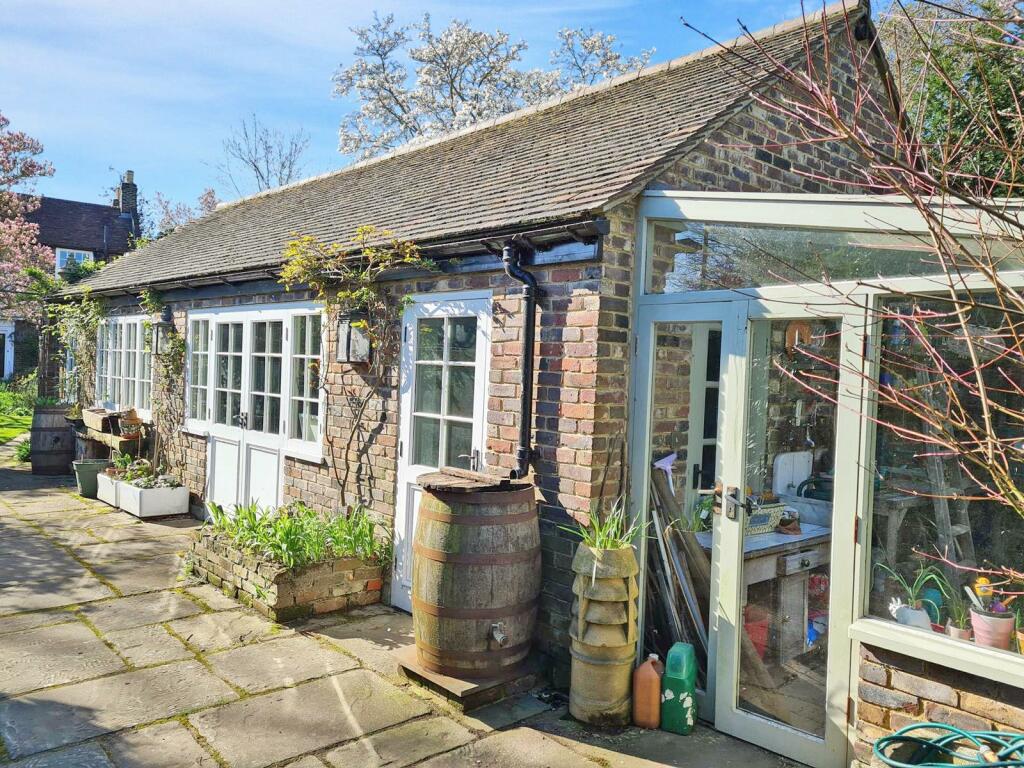 Outbuilding