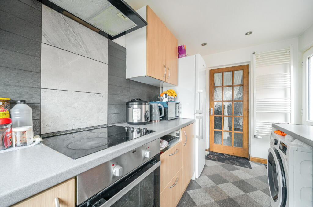 1330544-7-6887916...