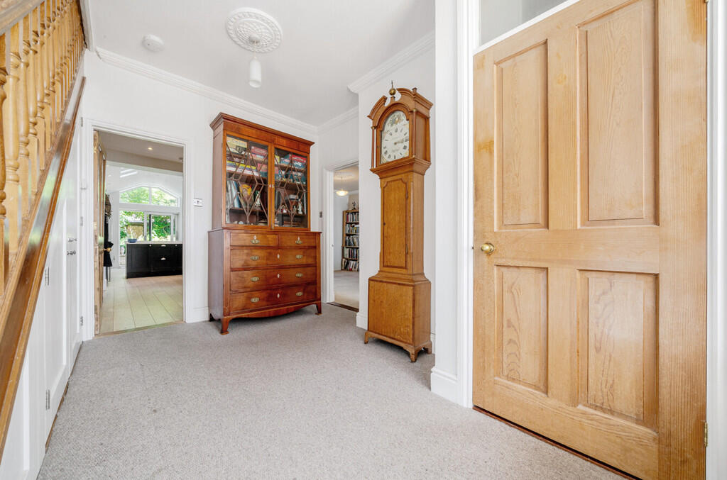 1300243-6-683dd27...