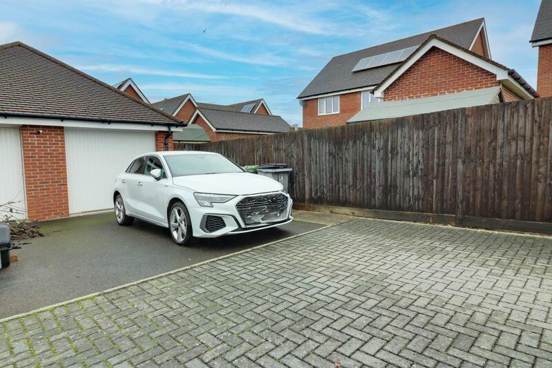 Garage &amp; Parking