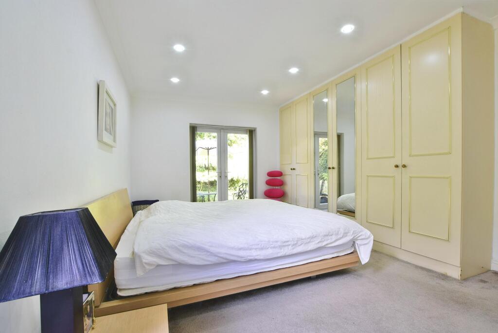 Bedroom1 P2