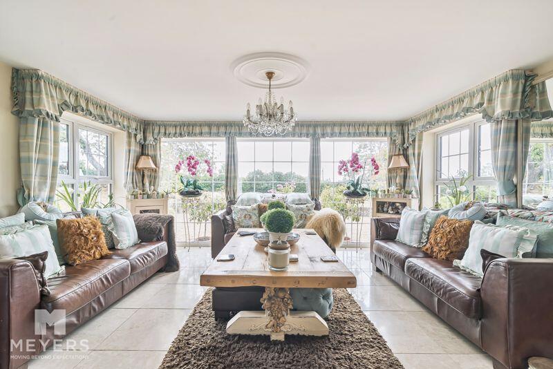 Family Room / Kitchen Seating Area