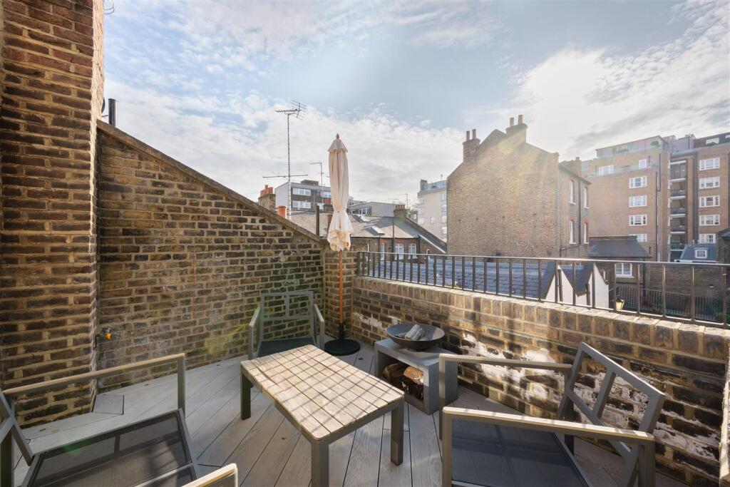 67 Kinnerton Street Hi-10.jpg