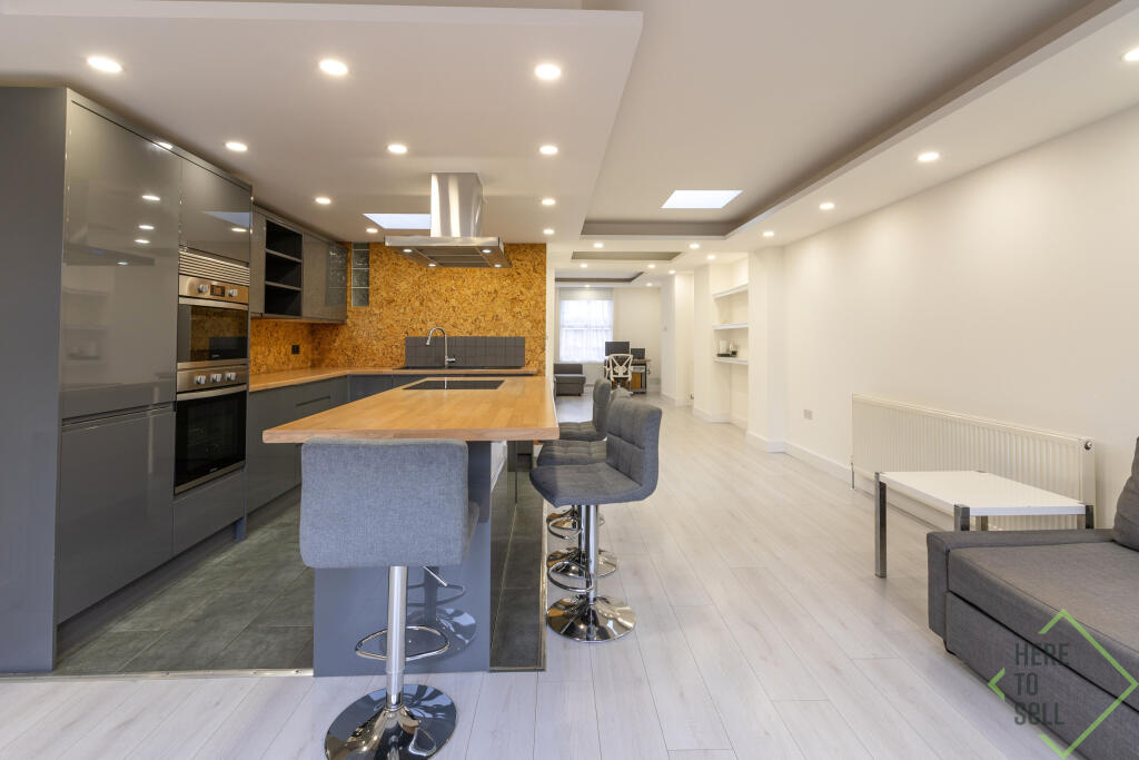 15 Flexmere Rd, London N17 7AU-36