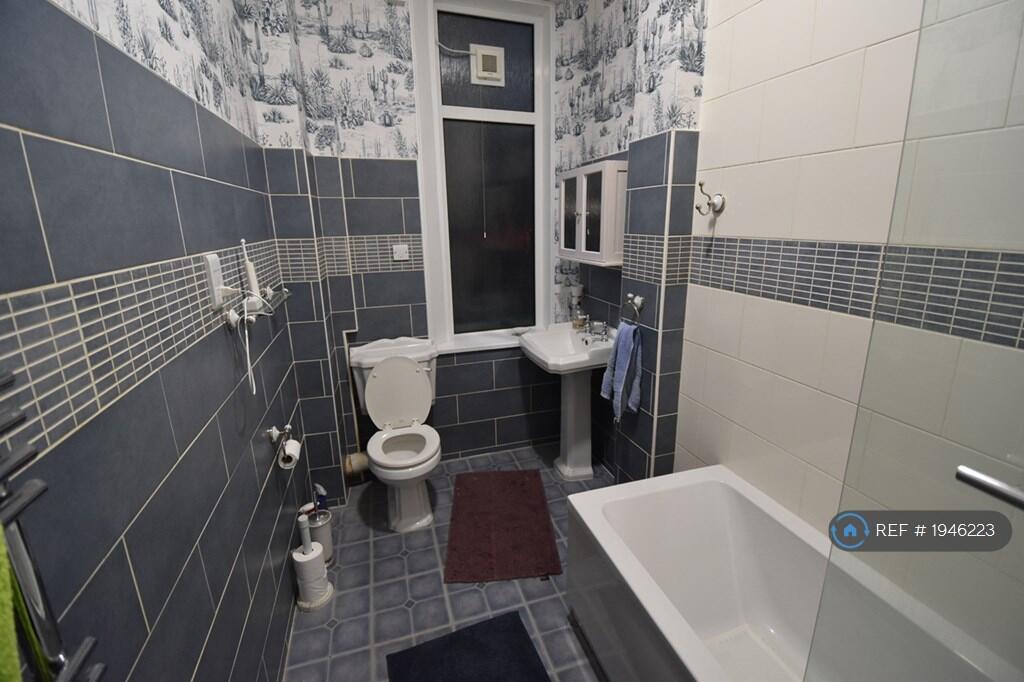 Towel Rail, Basin &amp; Wc
