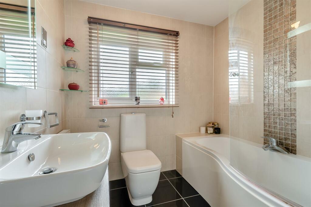 8626237-interior24.jpg