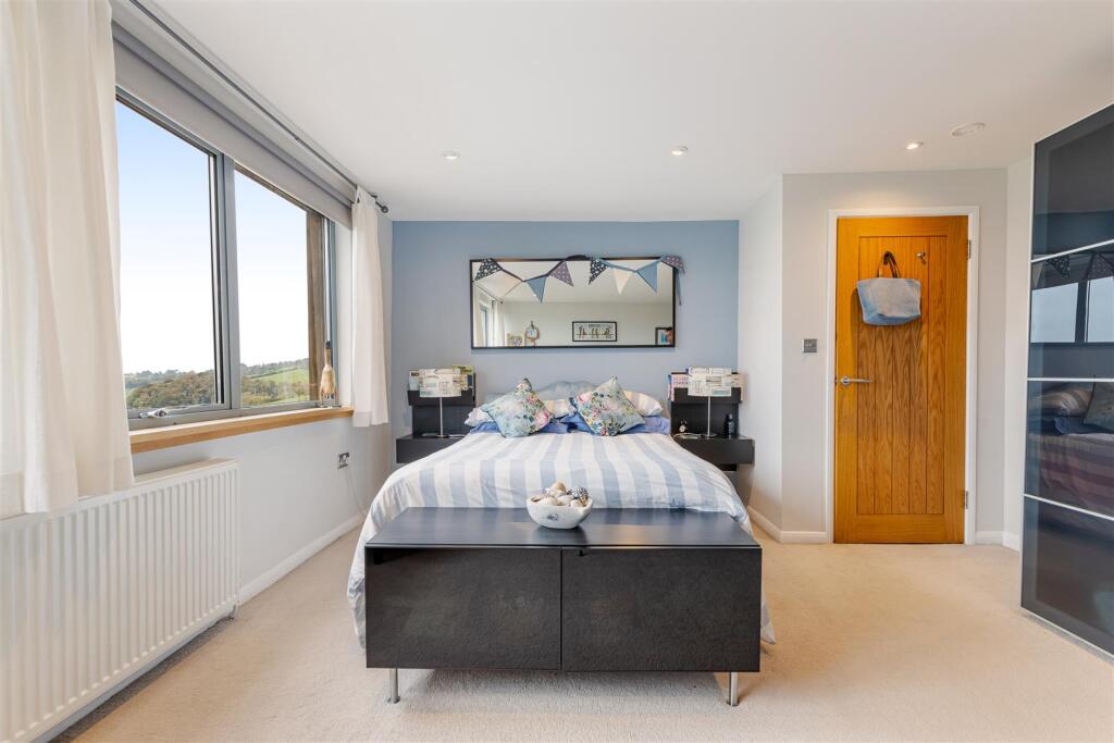 61 - 53 Dunstone Park Road Paignton.jpg