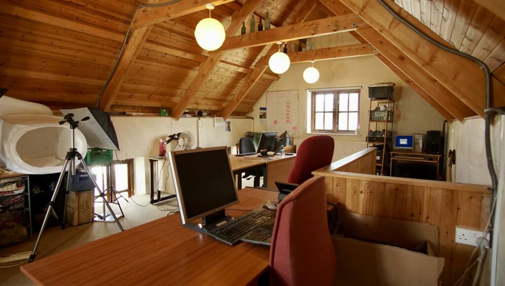 Office (1st Fl)