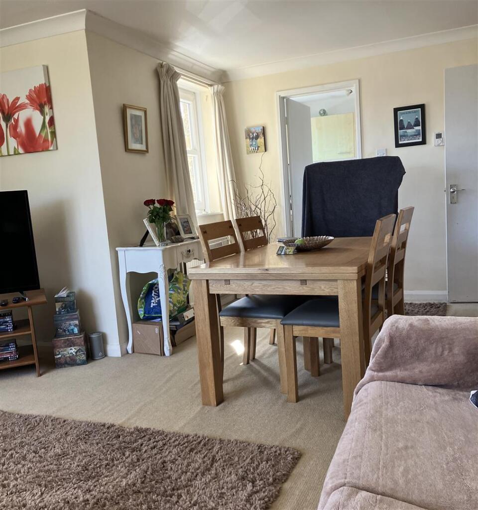 vertical dining area.jpg